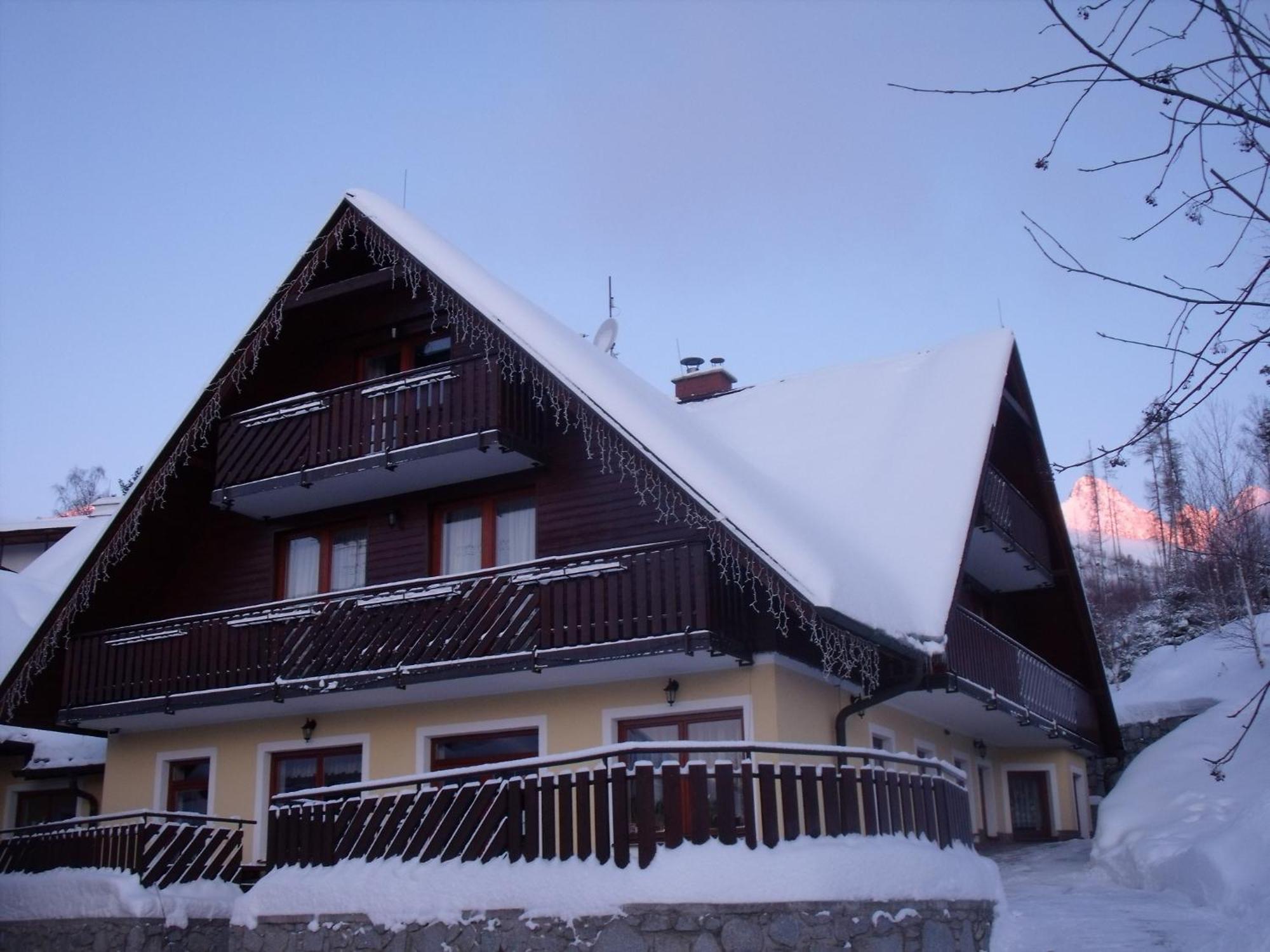 Penzion Lesna Hotel Tatranska Lesna Exterior photo